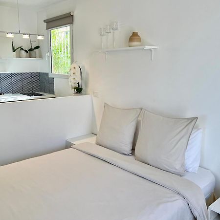 Cosy Studio With Garden And Free Parking - 라투르비 외부 사진