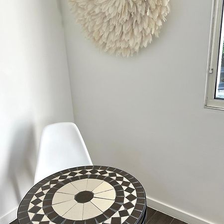 Cosy Studio With Garden And Free Parking - 라투르비 외부 사진