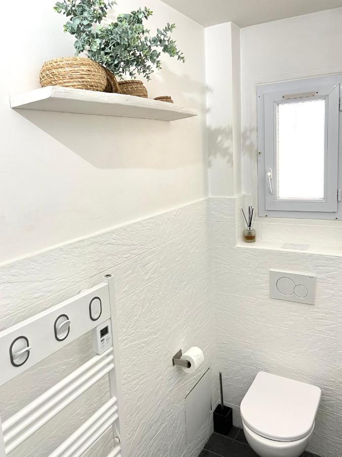 Cosy Studio With Garden And Free Parking - 라투르비 외부 사진